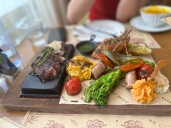 -Mark&Mars Restaurant