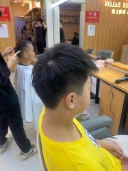 点击看大图 -川和潮人漂色·烫染·接发