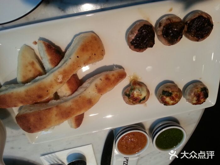 比萨玛尚诺(港汇恒隆广场店)焗蘑菇图片