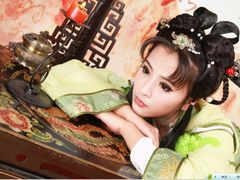 -九月鹰飞汉服摄影工作室