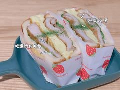 古早鸡排厚蛋三明治-暖食光·台式家庭餐厅·生日主题店(万达店)