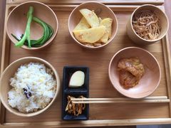 -一两饭川味素食餐厅