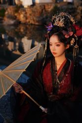 -一揽芳华汉服旗袍体验馆(拙政园店)