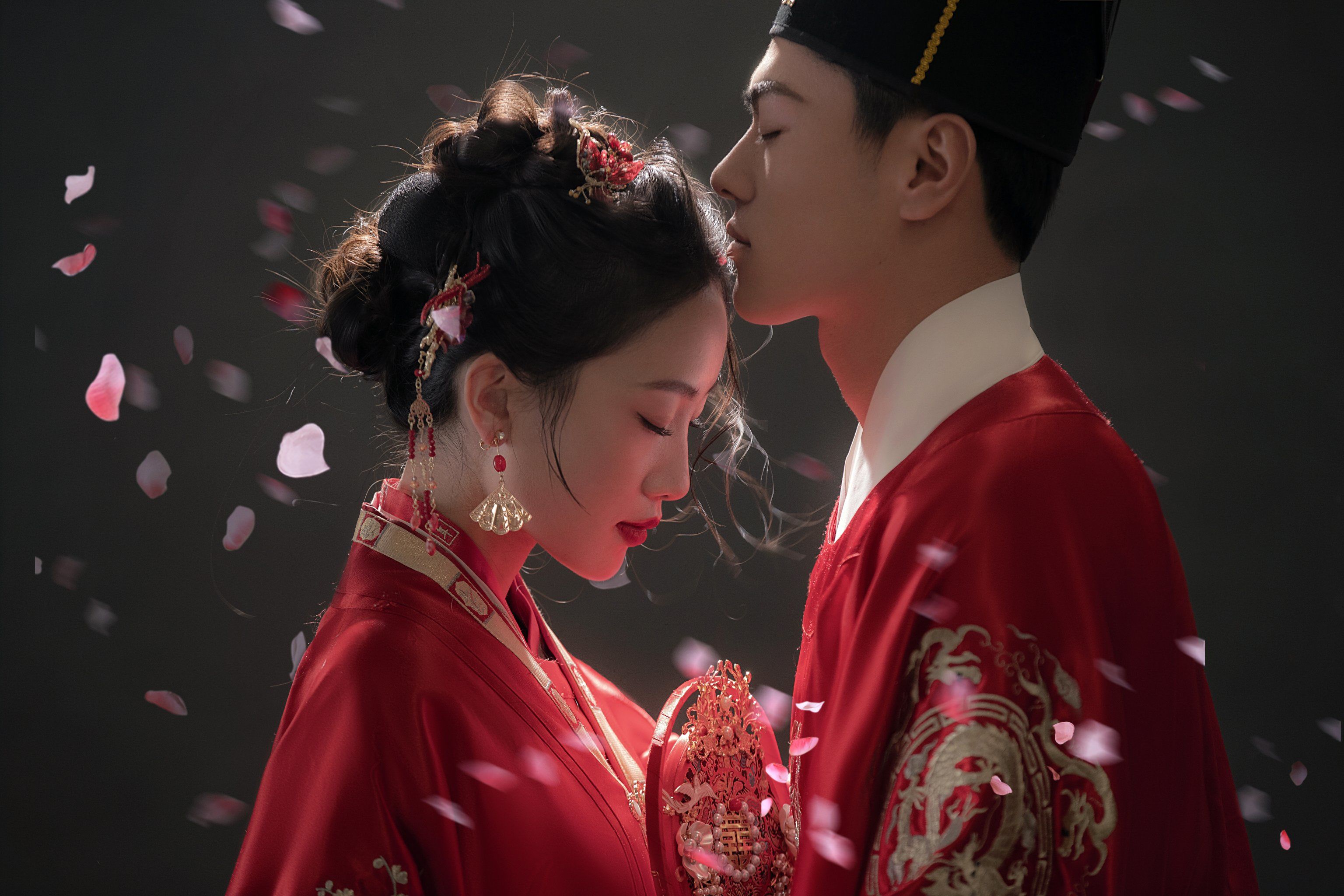 受欢迎的风格之一
华丽的汉服真的绝美 出片率超高#中式汉服婚纱照