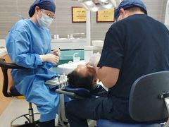 -上海仁爱医院口腔科 · 种植