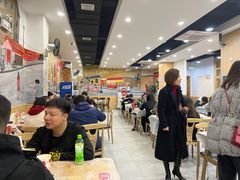 大堂-江城燕子大排档(江汉路步行街店)