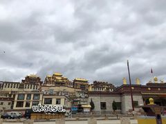 -噶丹松赞林寺