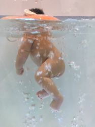 -Pony Baby宝尼婴幼儿游泳SPA馆