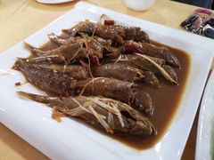 -乡府肉丁水饺(环山路店)
