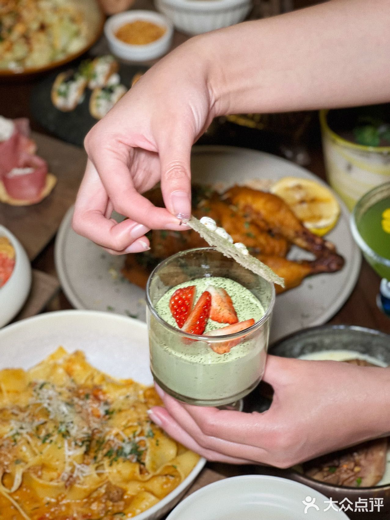 节日去哪儿？满满仪式感，从À Table开始🔛