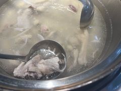 -三个椰子·现砍椰子鸡(金源CBD店)
