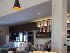 -Chom Cafe and Restaurant
