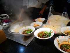 -八一路好吃街(雨田商务大厦店)