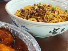 南昌拌粉-民间瓦缸煨汤館(嵩山路店)