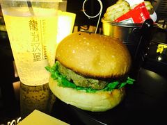 -龙治汉堡(中华城店)