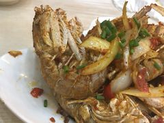 -覃记海鲜美食餐厅