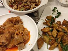 -刘胖子家常菜·蹄花焖藕(中南店)