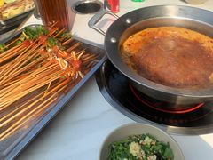 -钢管厂五区小郡肝串串香(奥克斯广场锦城万达店)