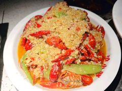 金湖蒜香龙虾-沪小胖·小龙虾·蓝龙王(八佰伴店)
