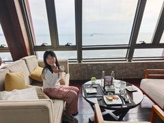 -三亚湾海居铂尔曼度假酒店
