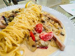 -玛格萝妮比萨屋(四平店)