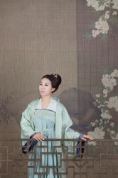 点击看大图 -盘子女人坊古装写真摄影(深圳店)