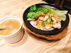 花菇嫩鸡煲仔饭-蓝记茶餐厅(勒泰店)