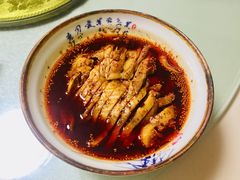 -土砂锅生态山庄·非遗砂锅雅鱼