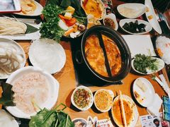 -呷哺呷哺(融创茂店)