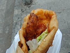 -小红车炸蛋葱油饼