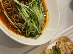 -江城小馆陕南妈妈菜·全球旅行餐厅(钟楼店)
