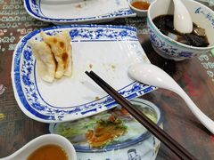 -长人馄饨铺(解放街店)