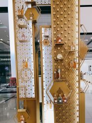 -法国娇兰精品店
