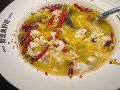 -酸渡·老坛酸菜鱼·现炒下饭菜(港惠新天地店)