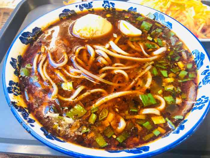 牛大侠牛肉面·清真-"9块9秒杀了一个单人套餐,一大碗面,一个.