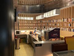 -涨巢·潮玩水疗局