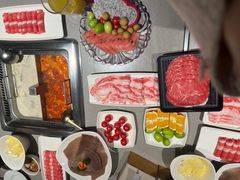 -海底捞火锅鲜切牛肉主题店(长寿路店)