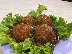 红烧狮子头-辽宁饺子馆