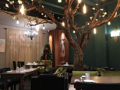 大堂-梧桐树下(云锦世家店)