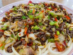 -歹歹的加个面过油肉拌面