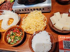 -黔有有贵州酸汤夺夺粉火锅(五味十字店)