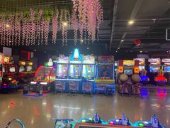 -奇奇乐园(上海仲盛世界商城店)