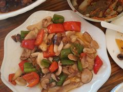 -小锅巴纳西餐厅