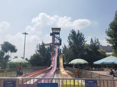 -欢乐水魔方水世界