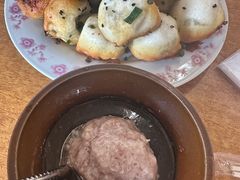 -老字号眼镜子煎包汤包店