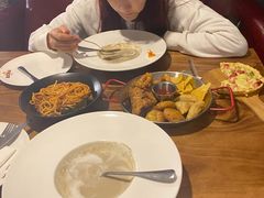 -百好乐宠物友好餐厅(朝外大街店)