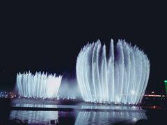 -东港音乐喷泉广场