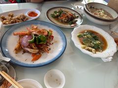 -三姐妹·海鲜大排档