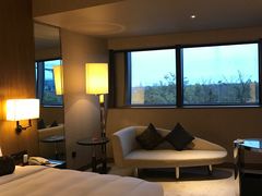 -上海滴水湖皇冠假日酒店