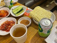 -喇喇排骨火锅·传统韩式脊骨汤(望京西园总店)